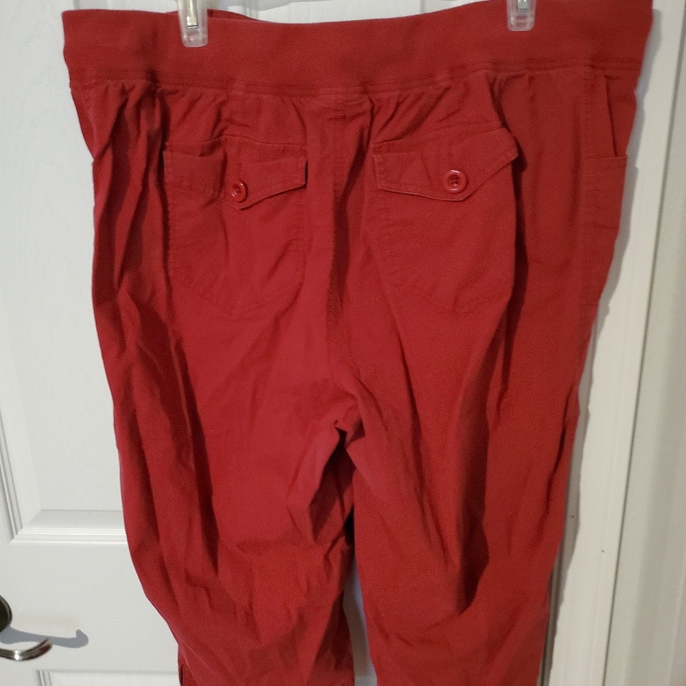 Red Capris - Picture 2 of 4